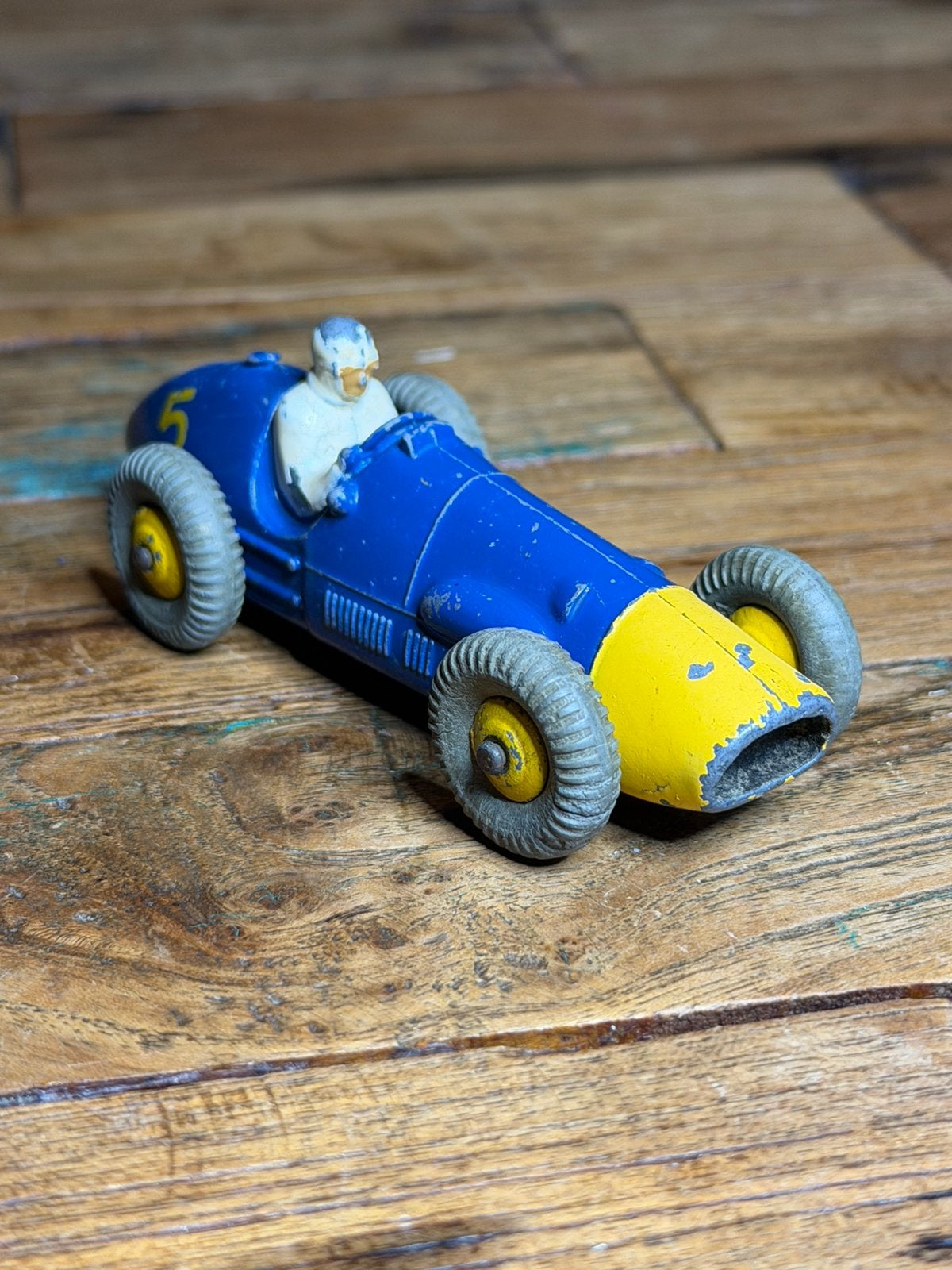 Dinky Toys 234 Ferrari nr. 5 – vroege gele neus, Ophalen, Gebruikt, Auto, Dinky Toys