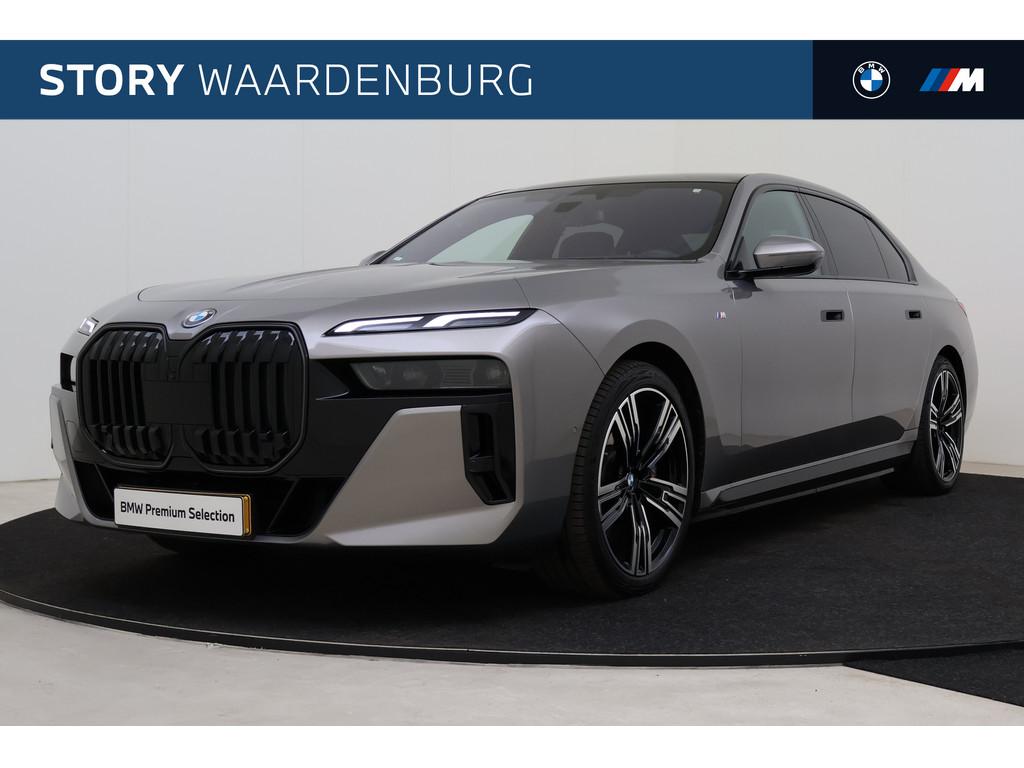 BMW i7 eDrive50 High Executive M Sport / Panoramadak / Stoel, Achterwielaandrijving, Gebruikt, Zwart, Met garantie (alle)