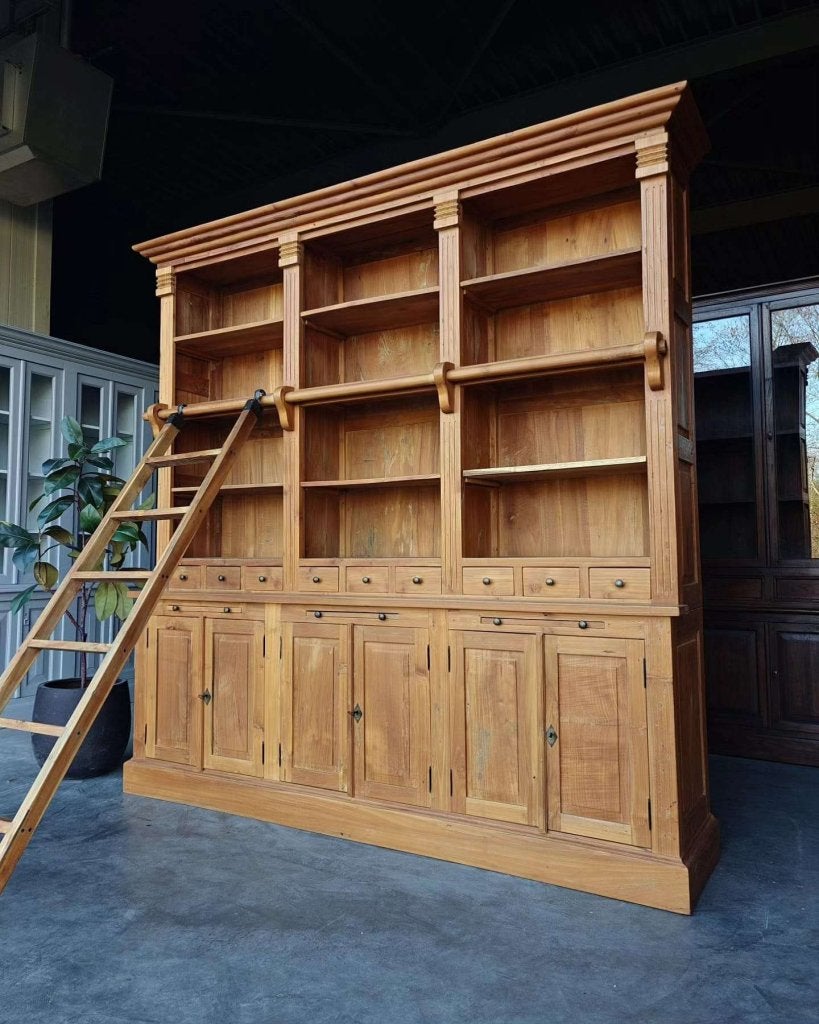 Grote teakhout Boekenkast | Bibliotheekkast | Ladder #0528, Niet ingevuld, Gebruikt, Met deur(en), 200 cm of meer