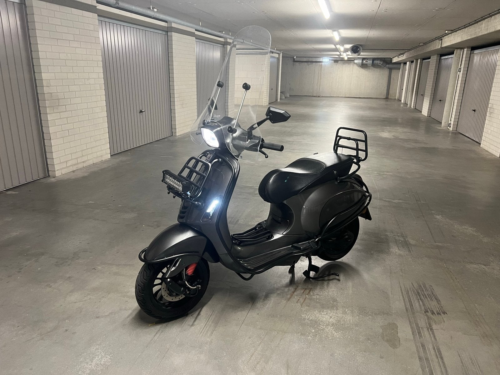 Vespa Sprint - Recent onderhoud, nieuwe schokbrekers, Fietsen en Brommers, Scooters | Vespa, Ophalen, Gebruikt, Overige modellen