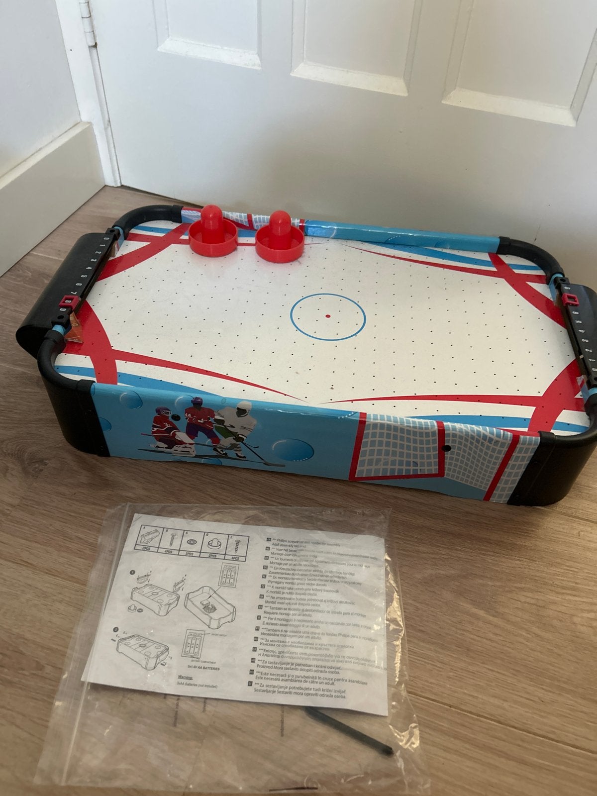 Tafel Airhockey Spel - Compact en Draagbaar, Ophalen, Zo goed als nieuw, Jongen of Meisje