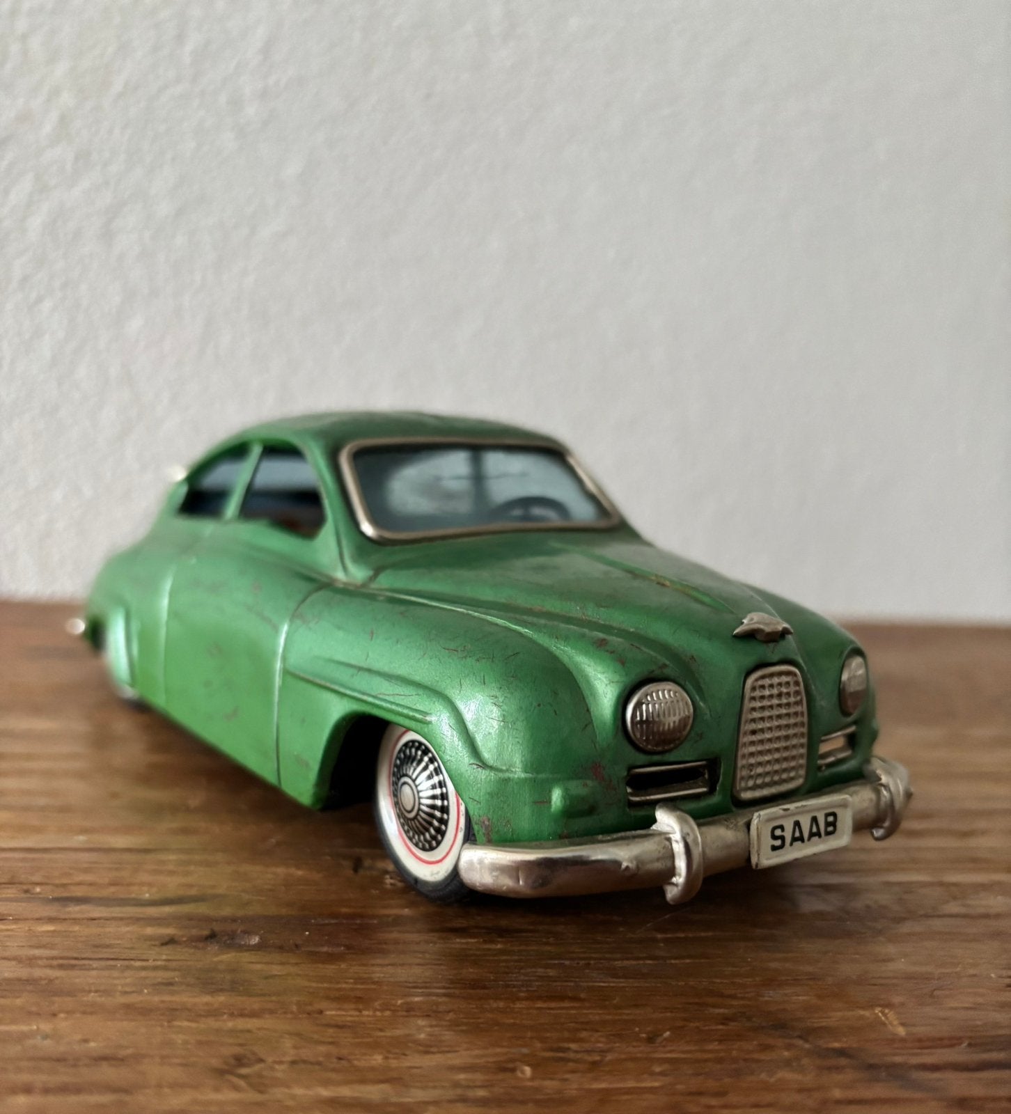 SAAB  96 of toch 93 B Bandai Blikken model met neusembleem, Ophalen of Verzenden, Gebruikt, Auto
