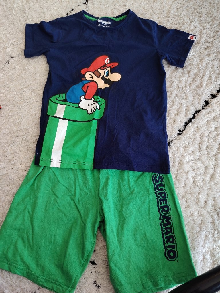 Super Mario. Kleding pakje/setje 158/164, Jongen of Meisje, Overige typen, Gebruikt, Diverse merken