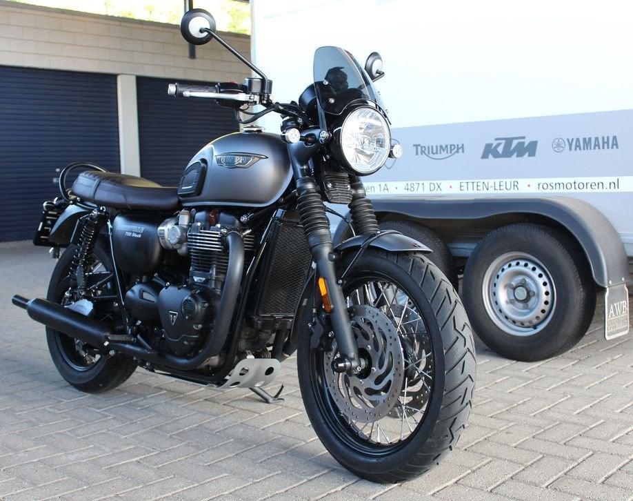 TRIUMPH BONNEVILLE T 120 BLACK (bj 2017) - NL motor - 1ste e, Motoren, 2 cilinders, Motorrijbewijs A, Bedrijf, Onbekend