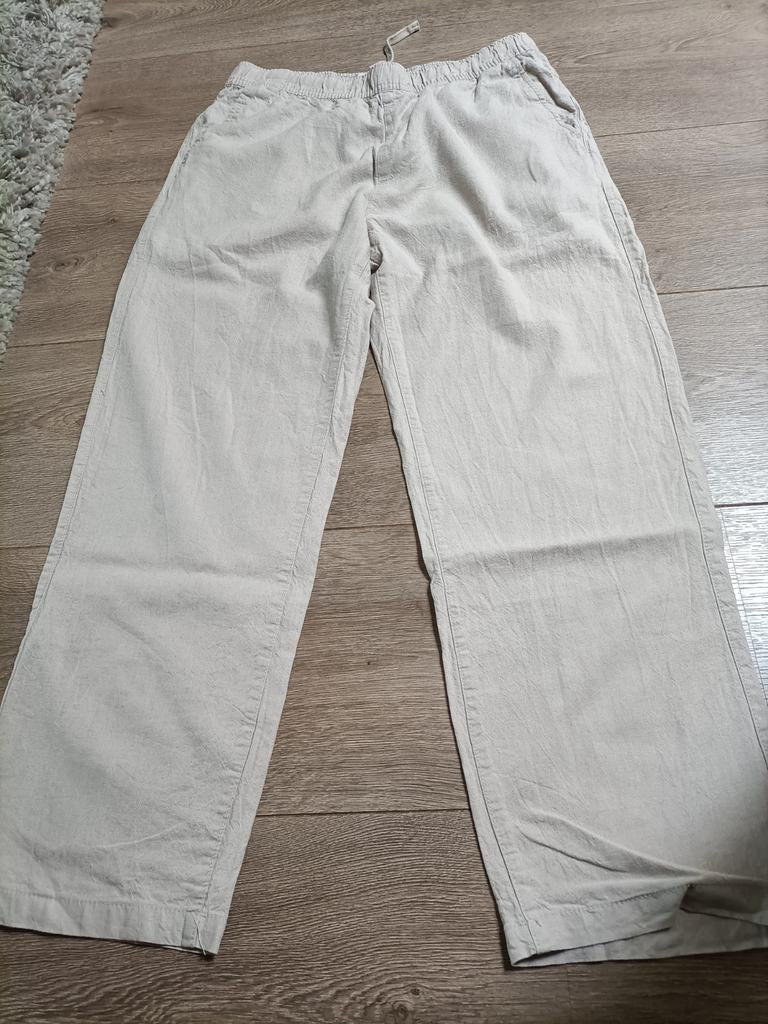 Bershka beige linnen herenbroek maat L, Maat 52/54 (L), Beige, Ophalen of Verzenden, Zo goed als nieuw