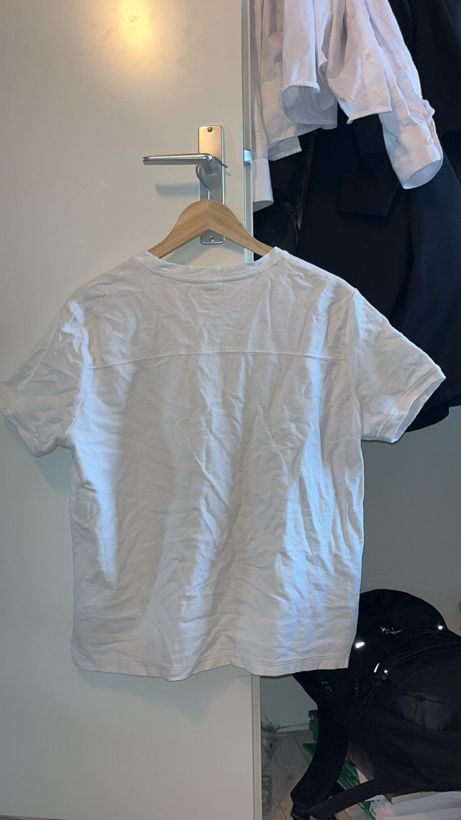 Bershka wit T-shirt - Maat M, Kleding | Heren, T-shirts, Ophalen of Verzenden, Zo goed als nieuw, Maat 48/50 (M), Wit