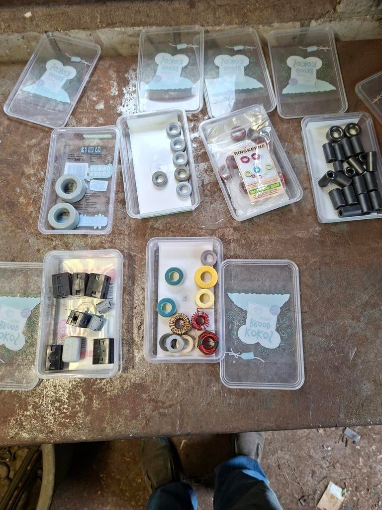 Ferrite kernen ontstoringskern., Telecommunicatie, Ophalen of Verzenden, Zo goed als nieuw