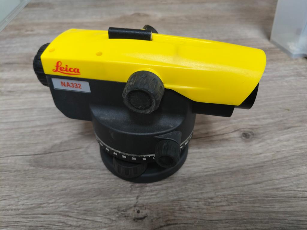 Leica NA332  Waterpasinstrument, Ophalen