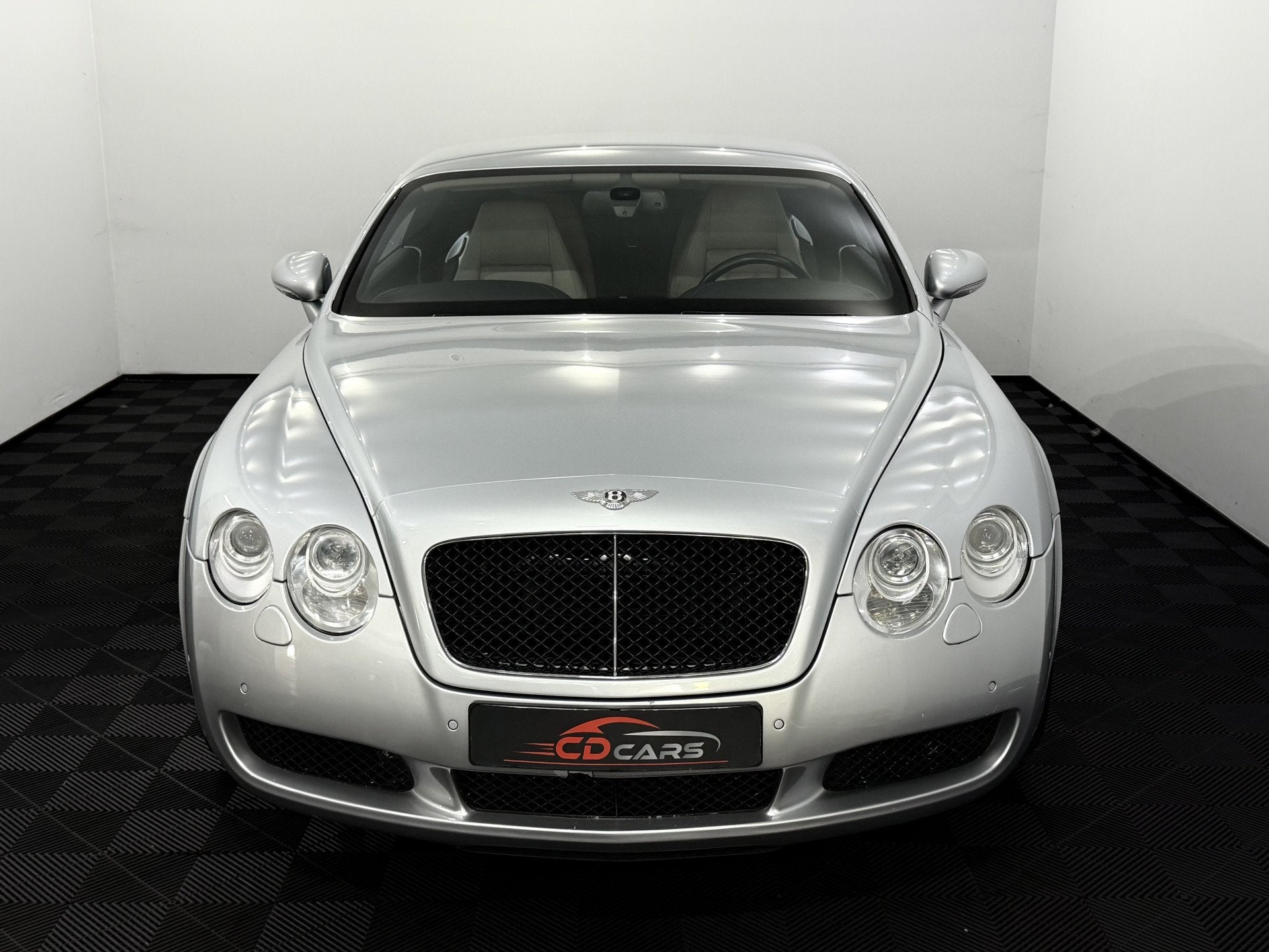 Bentley Continental GT 6.0 W12 Leder, Luchtvering, Navi, Cru, Automaat, Gebruikt, 12 cilinders, Leder