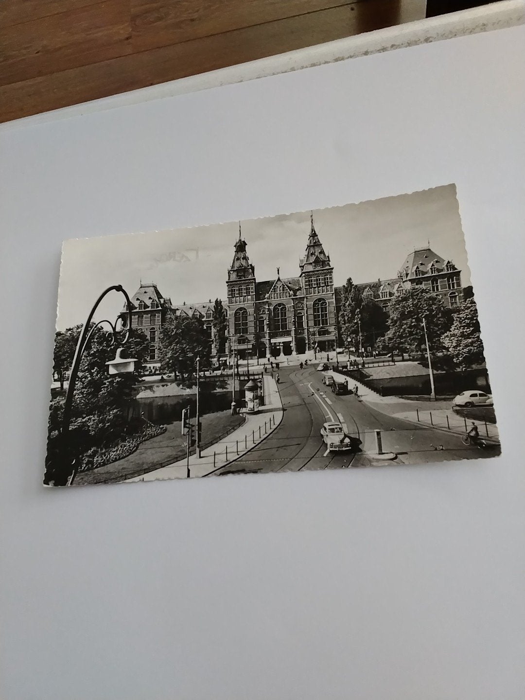 Oude ansichtkaart Rijksmuseum Amsterdam  1953, Verzamelen, Ansichtkaarten | Nederland, Gelopen, Noord-Holland, 1940 tot 1960, Ophalen of Verzenden