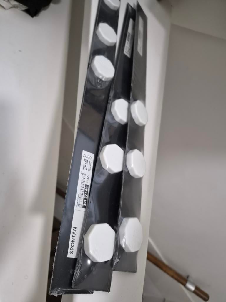 IKEA Spontan magneetstrips, 3 stuks, nieuw in verpakking, Ophalen of Verzenden, Nieuw, Zwart, Metaal