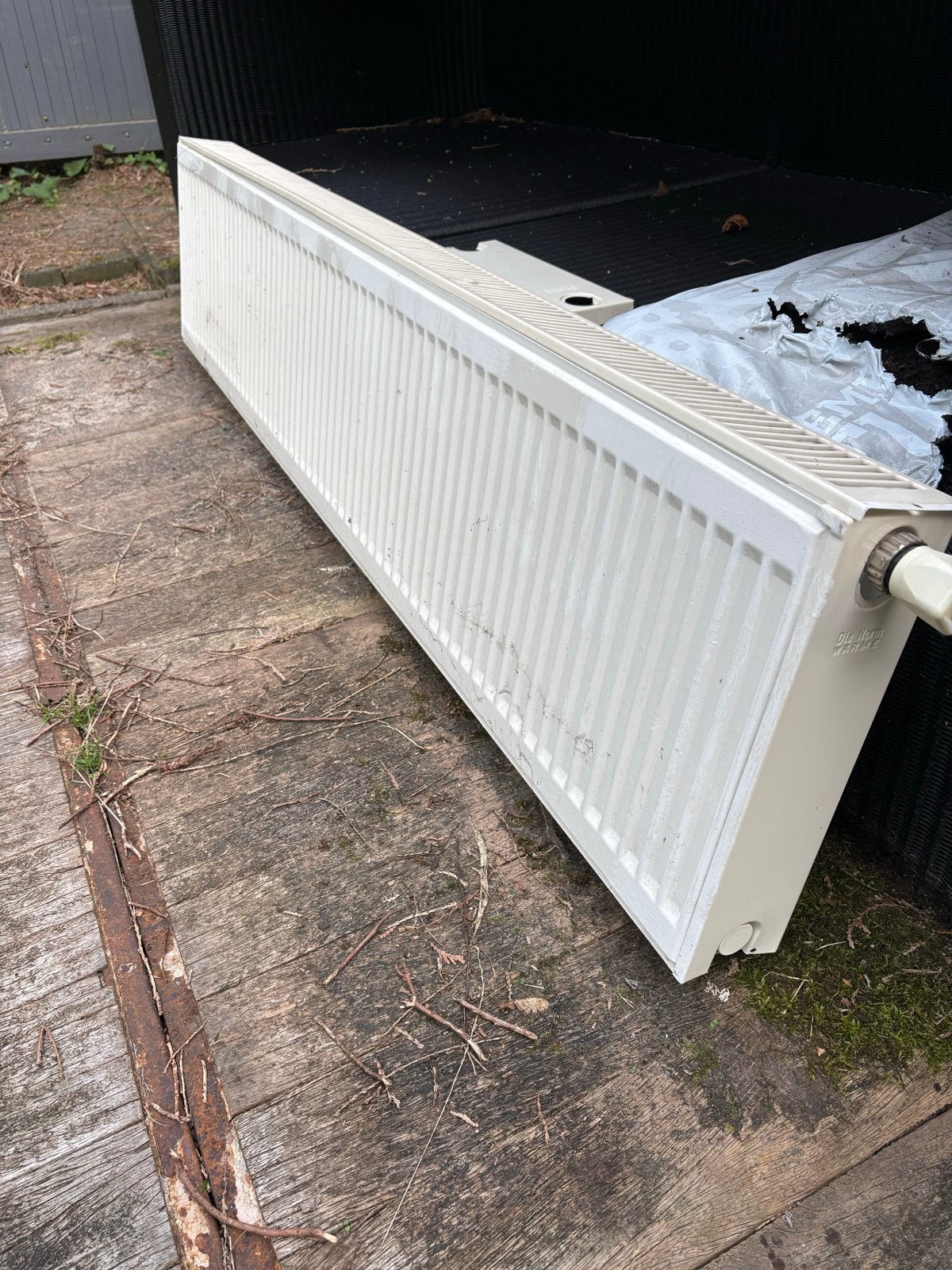 T21 radiator, 1600 x 350, 30 tot 80 cm, Gebruikt, Radiator, 150 cm of meer