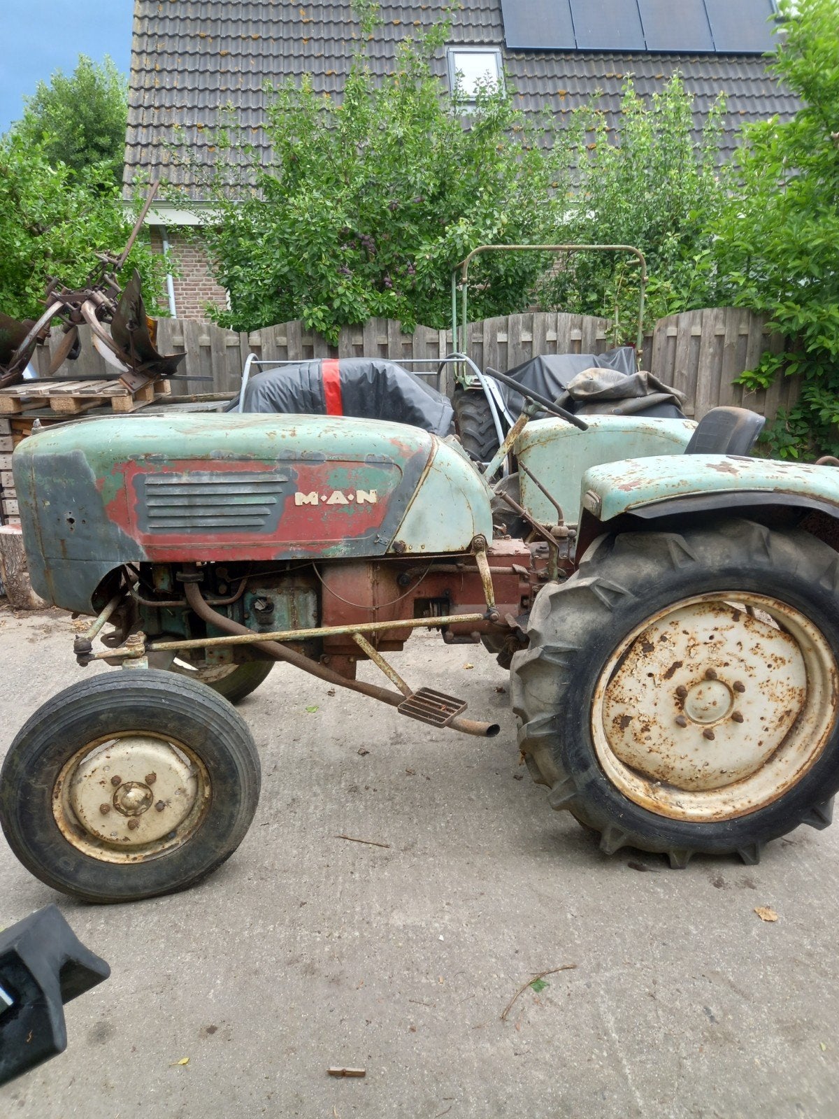 MAN 2l2 tractor, Zakelijke goederen, Ophalen