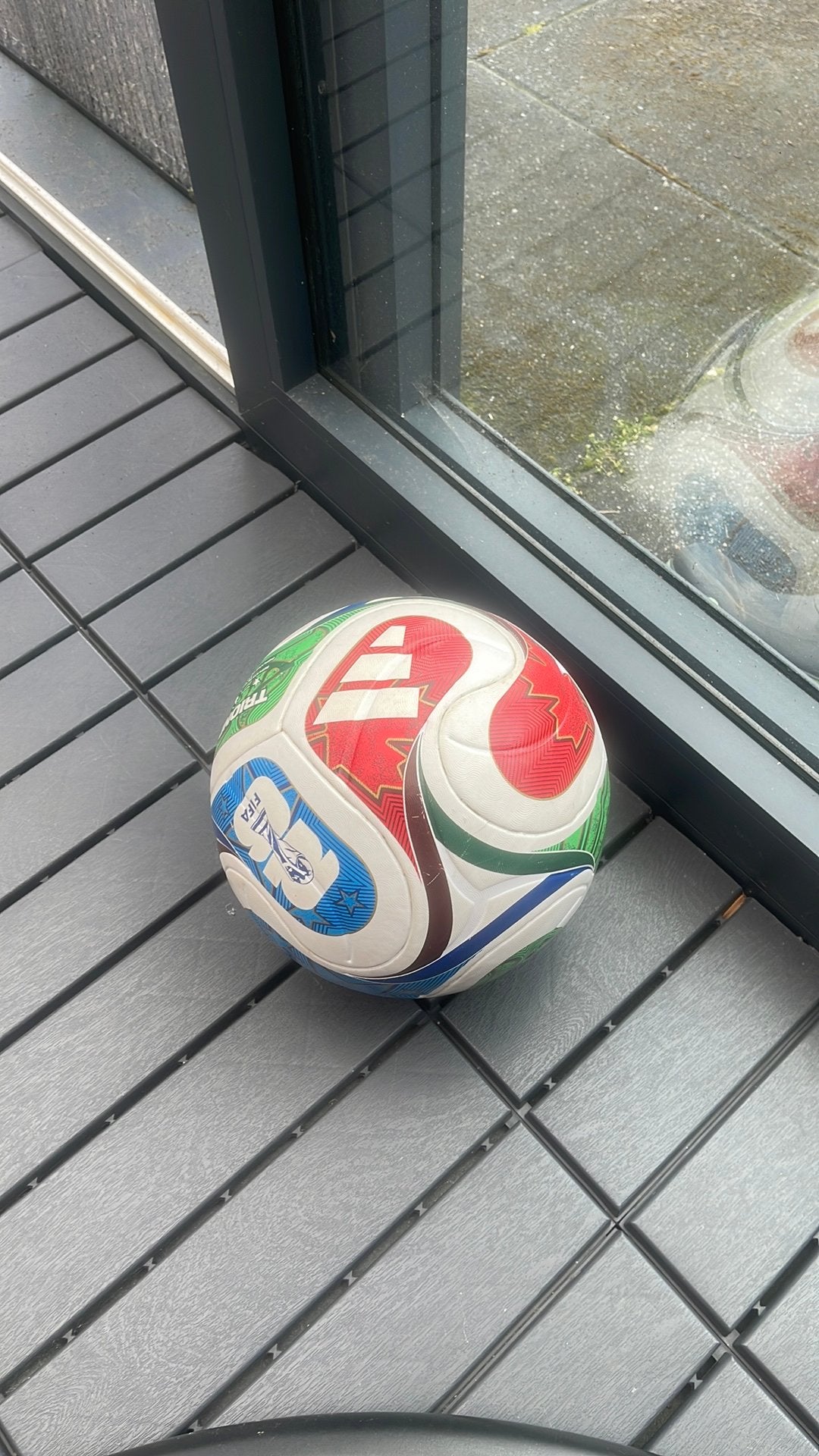 wk2026 voetbal trionda, Ophalen, Zo goed als nieuw