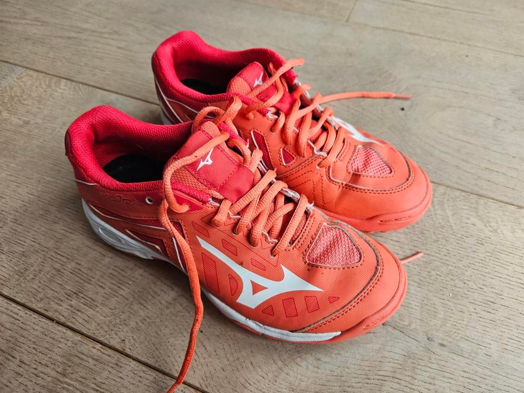Mizuno veld/kunstgras schoenen maat 36, Ophalen of Verzenden, Gebruikt, Schoenen