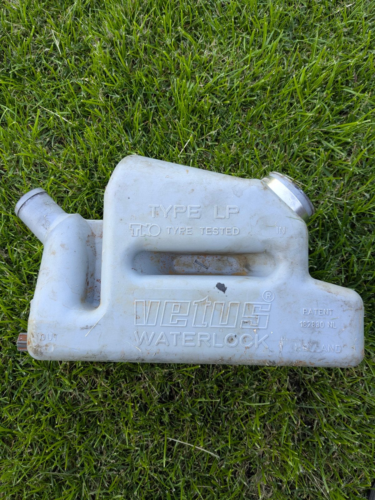 Vetus Waterlock Verus - Inlaat 60mm, Uitlaat 40mm, Ophalen, Motor en Techniek