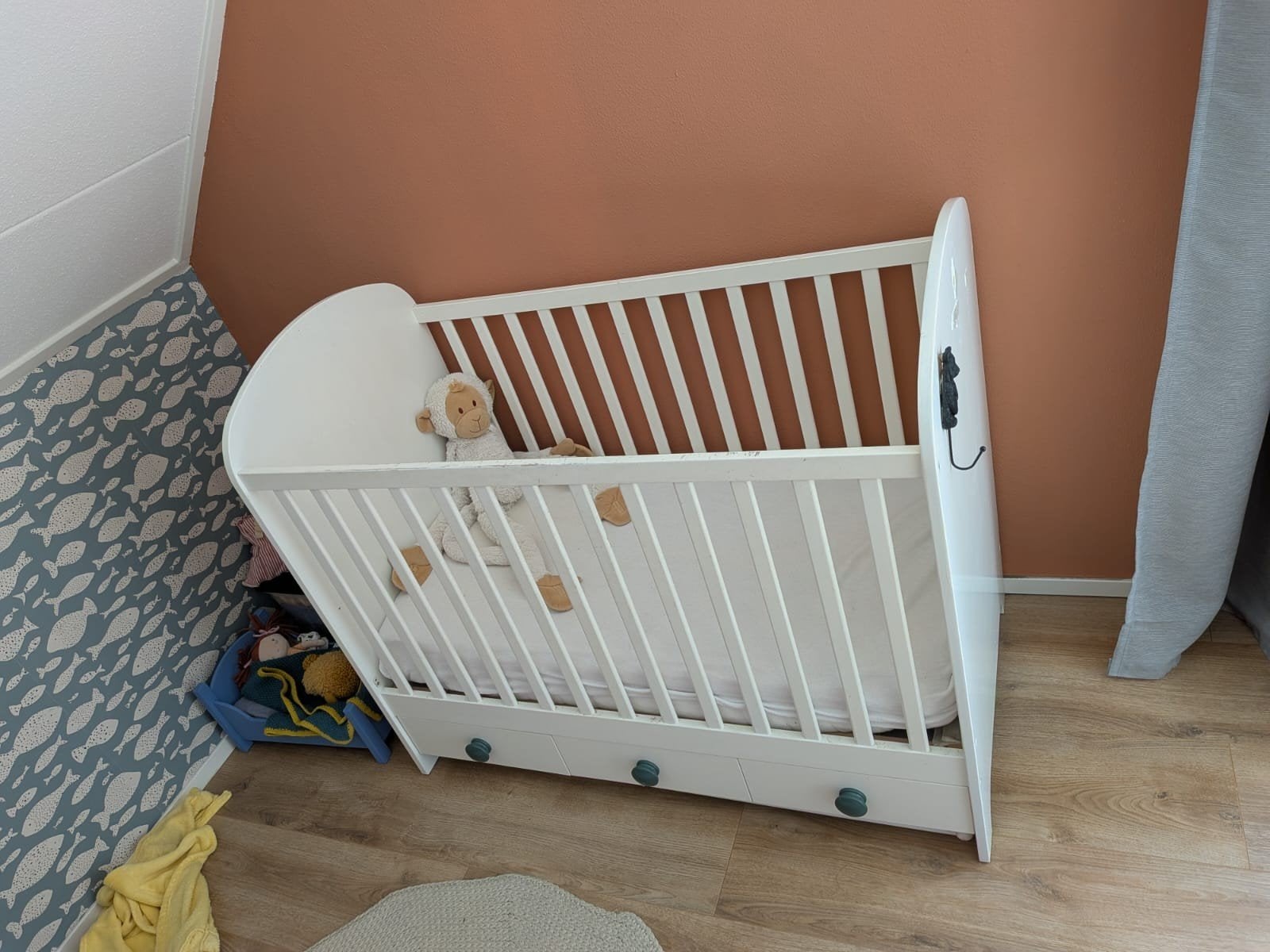 ledikantje met 3 lades, matras en aerosleepmatje, Ophalen, Gebruikt, Ledikant