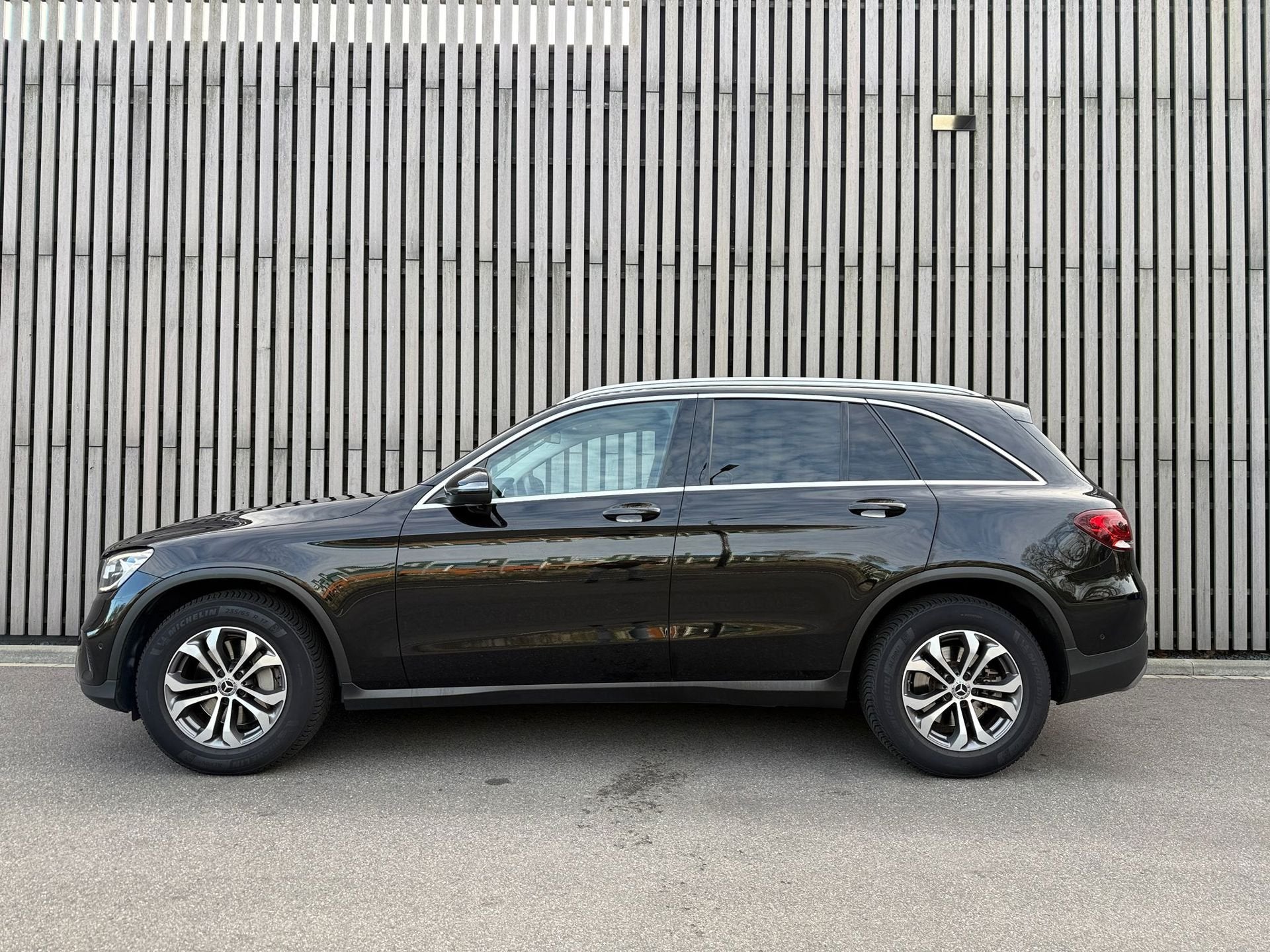 Mercedes-Benz GLC-klasse 200 / Panodak / Leer / Camera / Fac, Auto's, Gebruikt, 4 cilinders, 2000 kg, Zwart