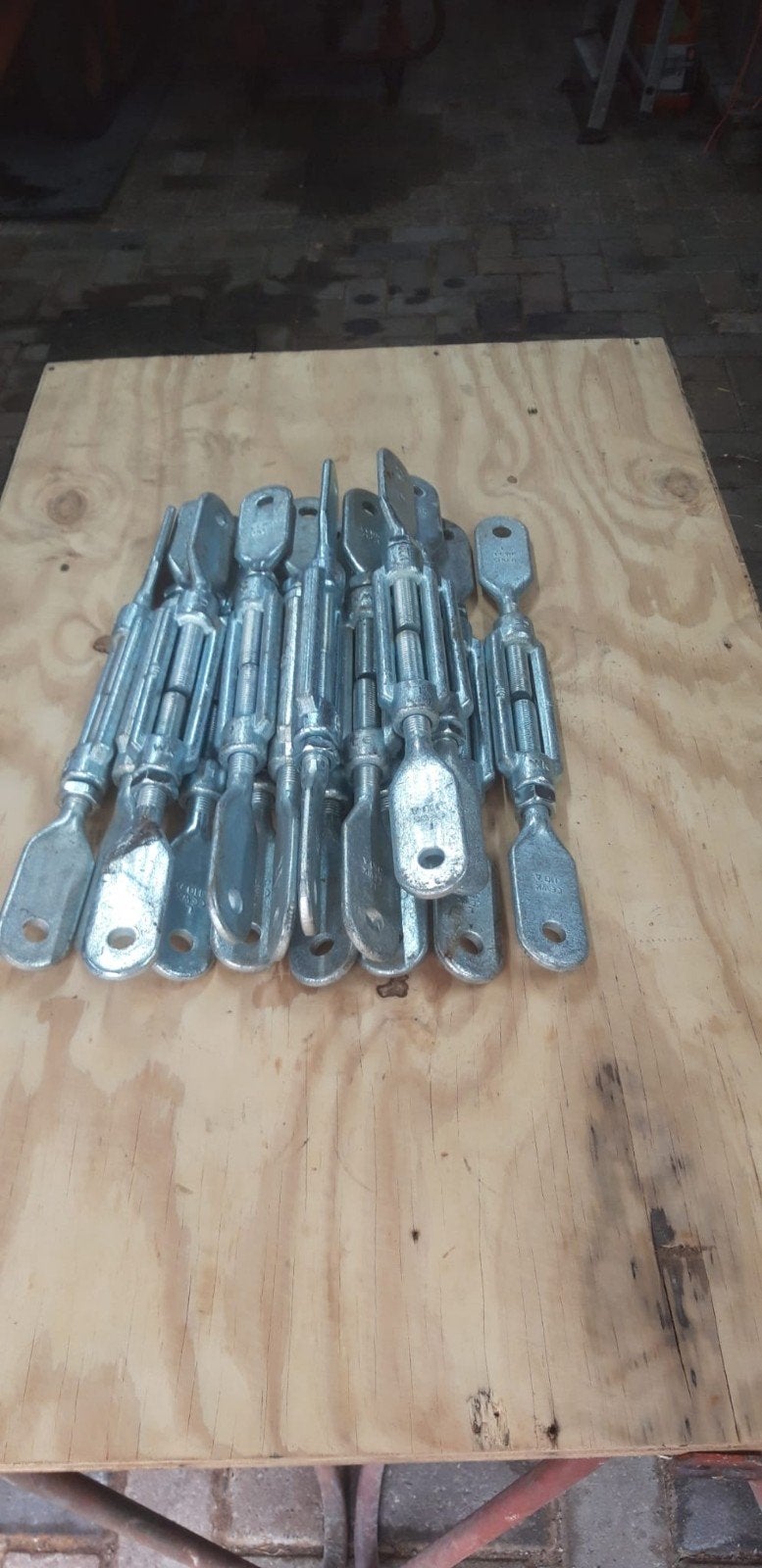 Spanschroeven, Ophalen of Verzenden, Nieuw, Bouten of Moeren