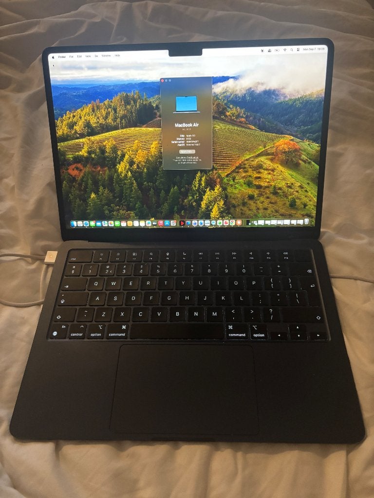 Apple Macbook Air M2 (2022), 13 inch, Ophalen of Verzenden, Zo goed als nieuw, MacBook Air