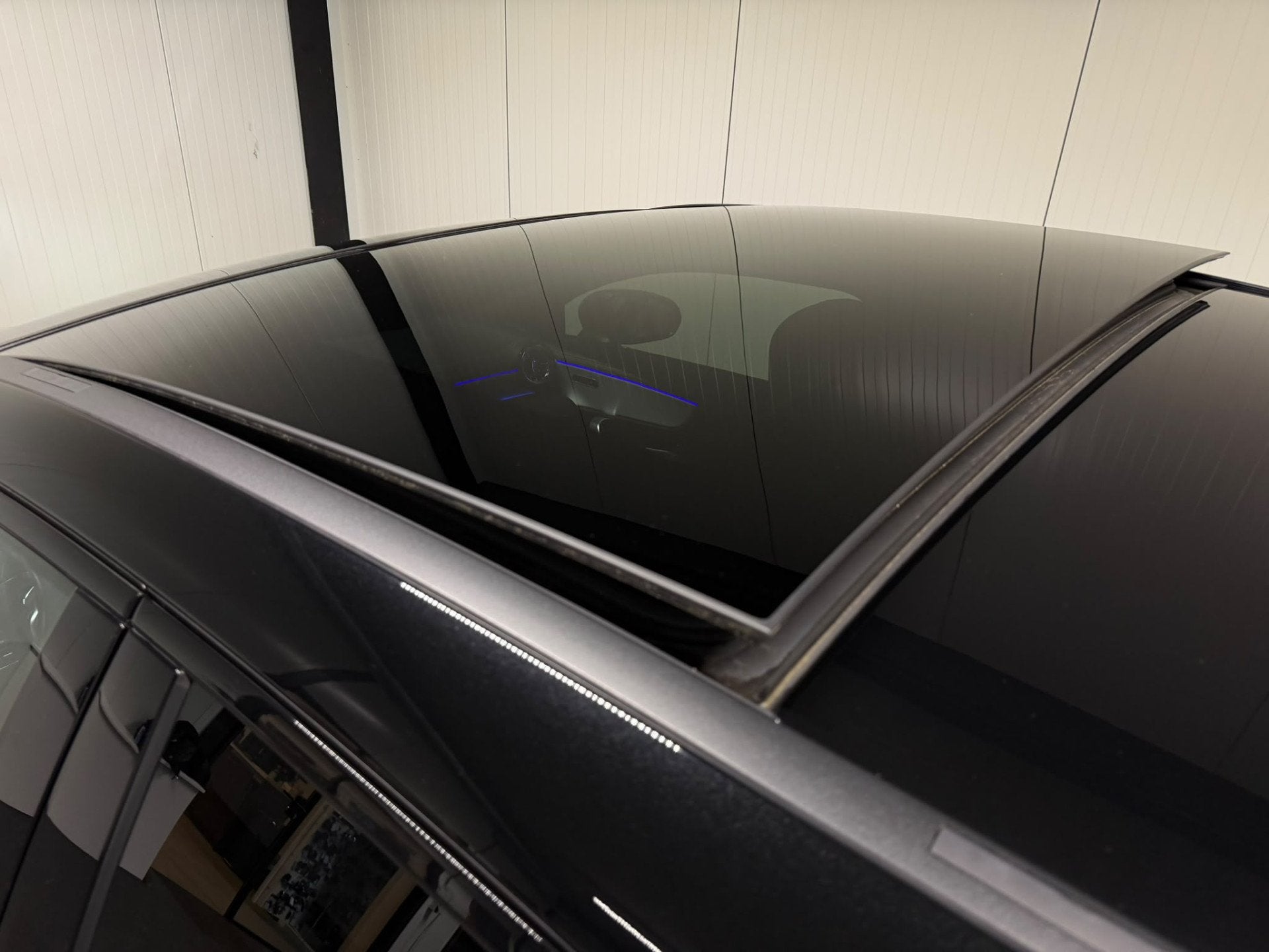 Mercedes-Benz A-Klasse 250 Premium Plus Edition 1 PANO SFEER, Dealer onderhouden, Gebruikt, 4 cilinders, Zwart