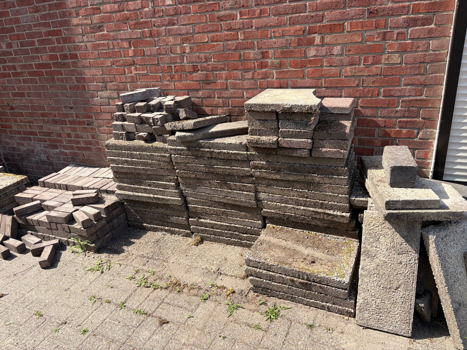 Diverse stenen, GRATIS!, Ophalen, Gebruikt, Beton, Klinkers