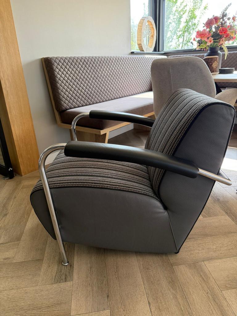Leolux Scylla fauteuil - Stijlvolle en comfortabele stoel, Ophalen, Gebruikt, 75 tot 100 cm, Stof