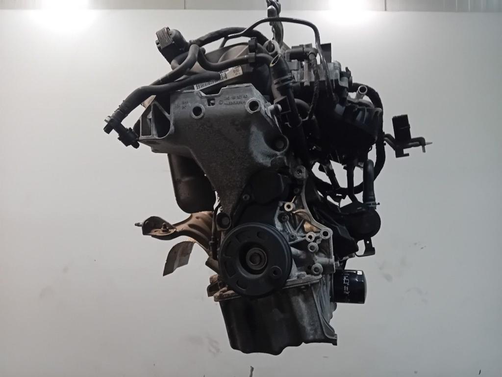 Motor Volkswagen Golf, Van der Ven Autorecycling B.V., Gebruikt, Ettenseweg 76, 4706 PB Roosendaal, The Netherlands, Herkomst onderdeel bekend