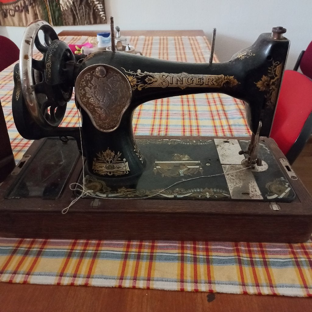 Vintage naaimachine, Antiek en Kunst, Ophalen