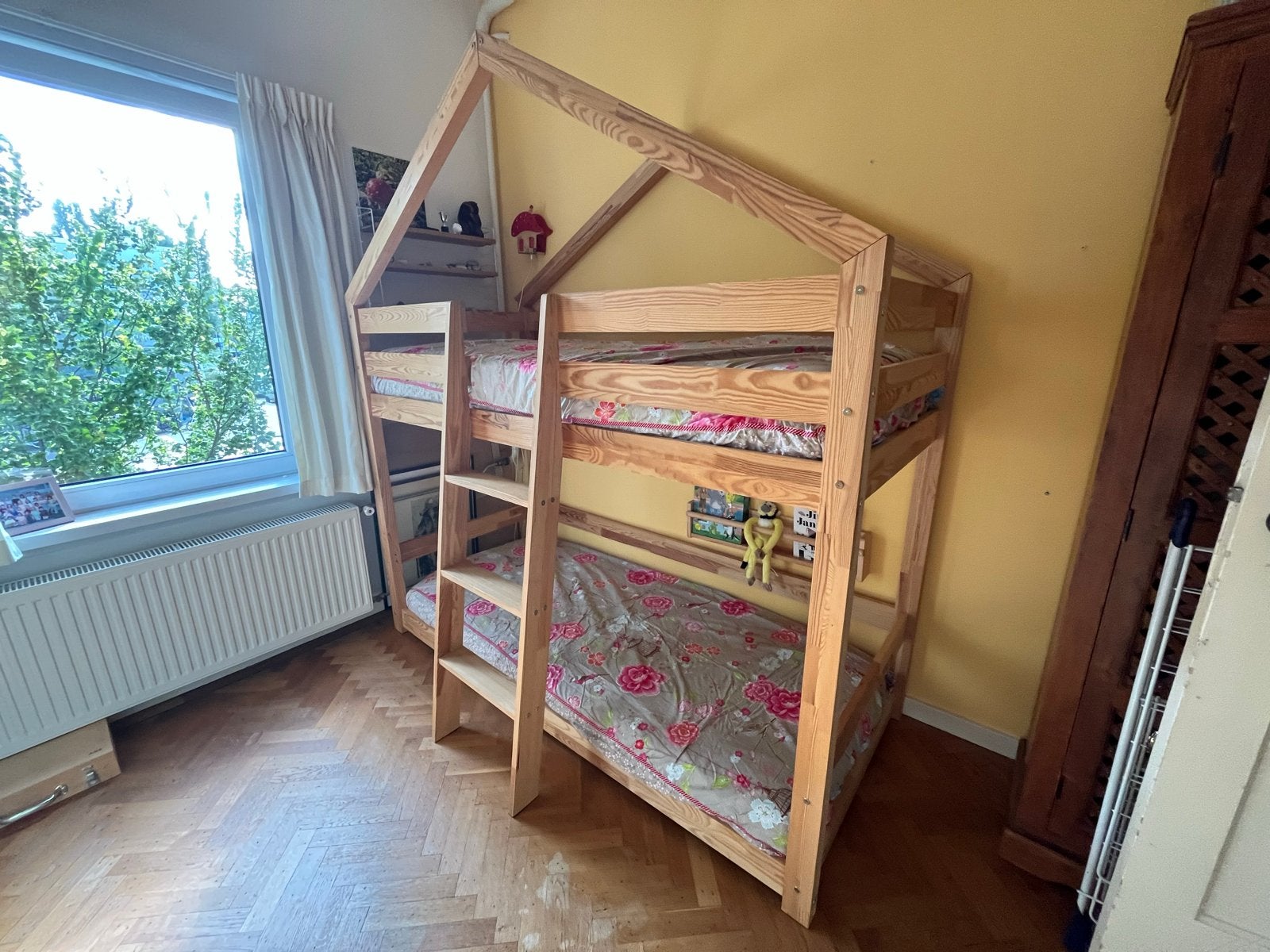 Petit Puk Stapelbed - Houten Kinderbed met Huisframe, Huis en Inrichting, Ophalen, Gebruikt, Tweepersoons, 120 cm