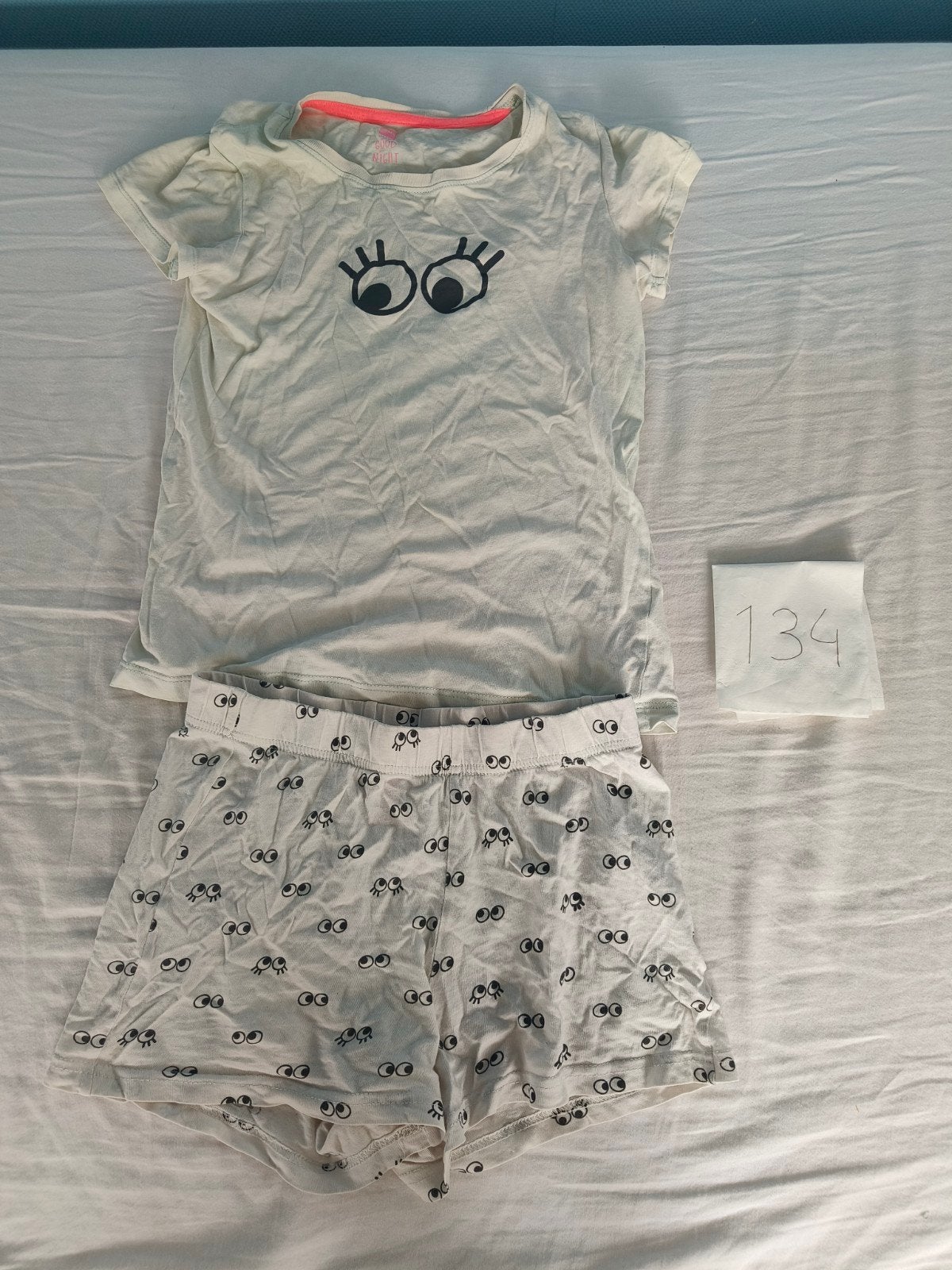 Leuke pyjama set met ogen print (maat 134), Ophalen of Verzenden