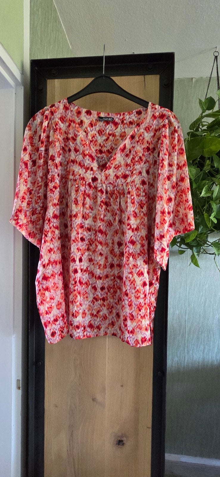 Norah Blouse Maat 46 met Bloemenprint, Kleding | Dames, Meerkleurig, Maat 46/48 (XL) of groter, Ophalen of Verzenden, Zo goed als nieuw