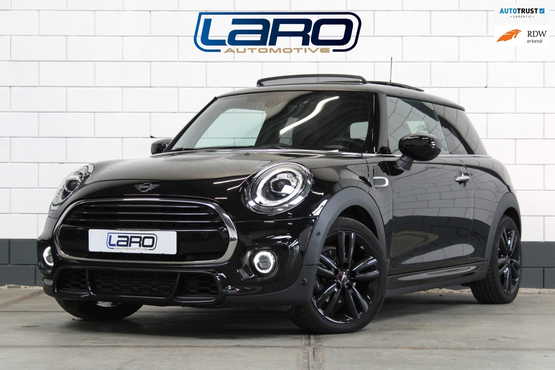 Mini Cooper 1.5 136pk | J C W | Pano LED CarPlay Sfeer Virtu, Auto's, Mini, 136 pk, Gebruikt, Euro 6, 4 stoelen