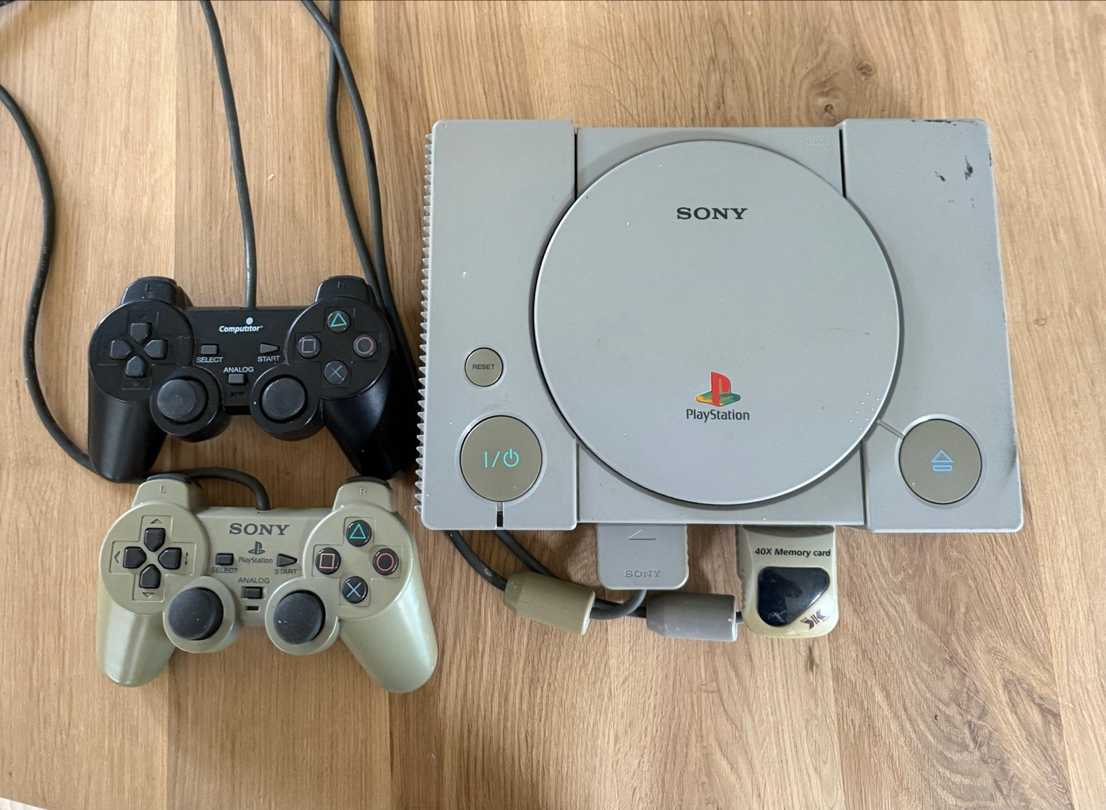 Sony PlayStation 1 met 2 controllers en geheugenkaart, Ophalen of Verzenden, Gebruikt, Met 2 controllers, Met games