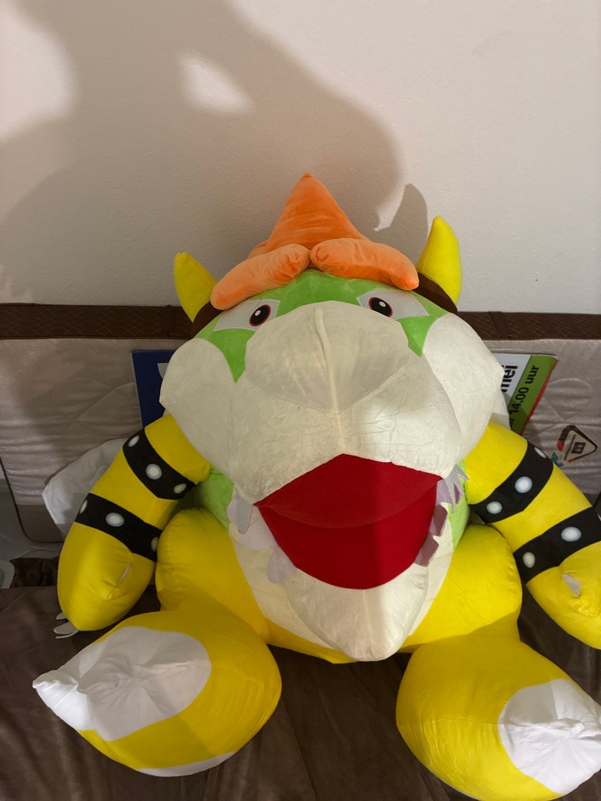 Grote Bowser knuffel Super Mario, Geel, Overige typen, Ophalen of Verzenden, Zo goed als nieuw