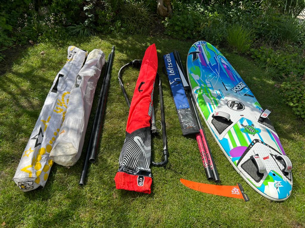 Complete windsurfset: Tabou Rocket, Severne NCX, etc, Watersport en Boten, Windsurfen, Gebruikt, Complete set, Tabou, Minder dan 250 cm