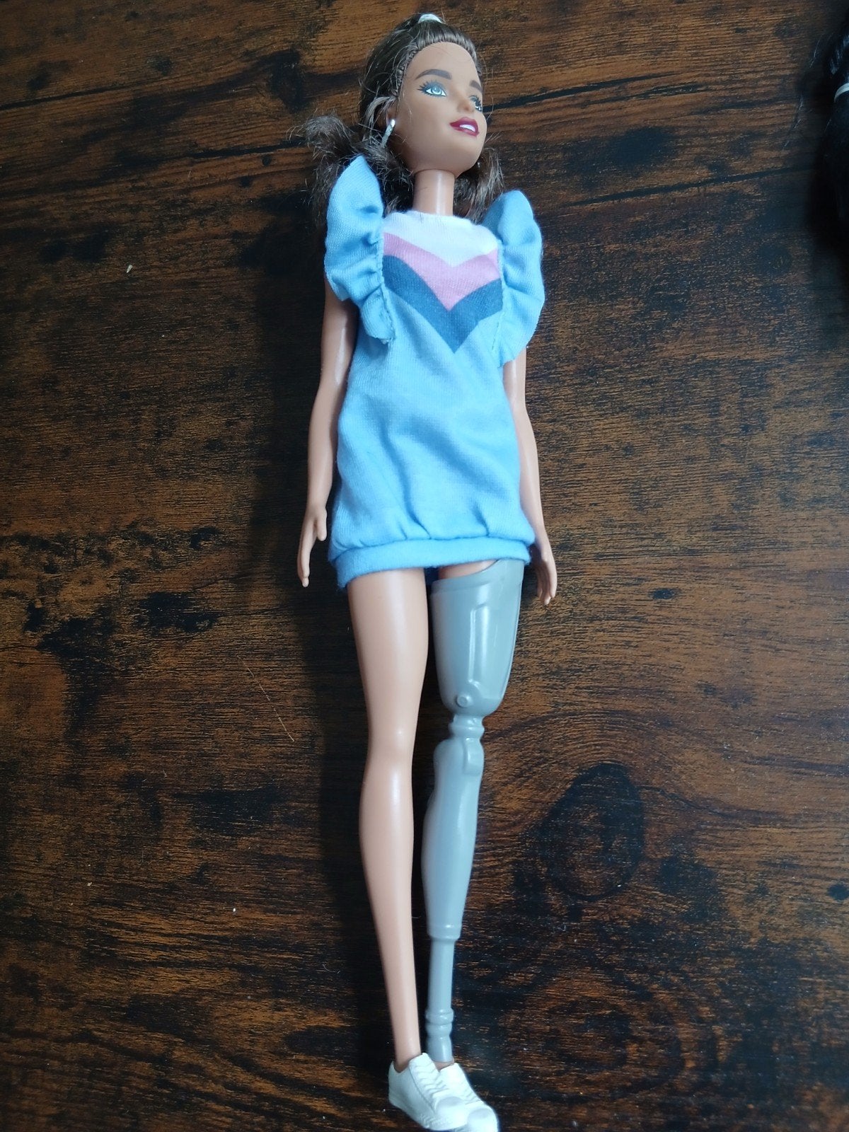 barbie fashionistas beenprothese zilverkleurig, Kinderen en Baby's, Ophalen of Verzenden, Zo goed als nieuw, Barbie