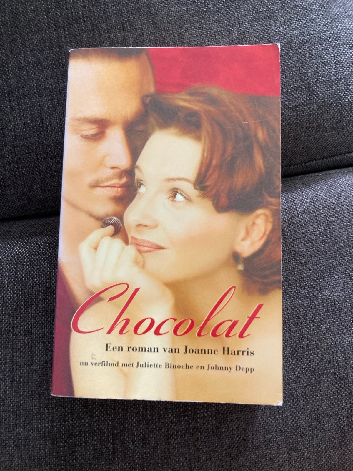 Chocolat - Roman van Joanne Harris (verfilmd), Ophalen of Verzenden, Gelezen, Nederland