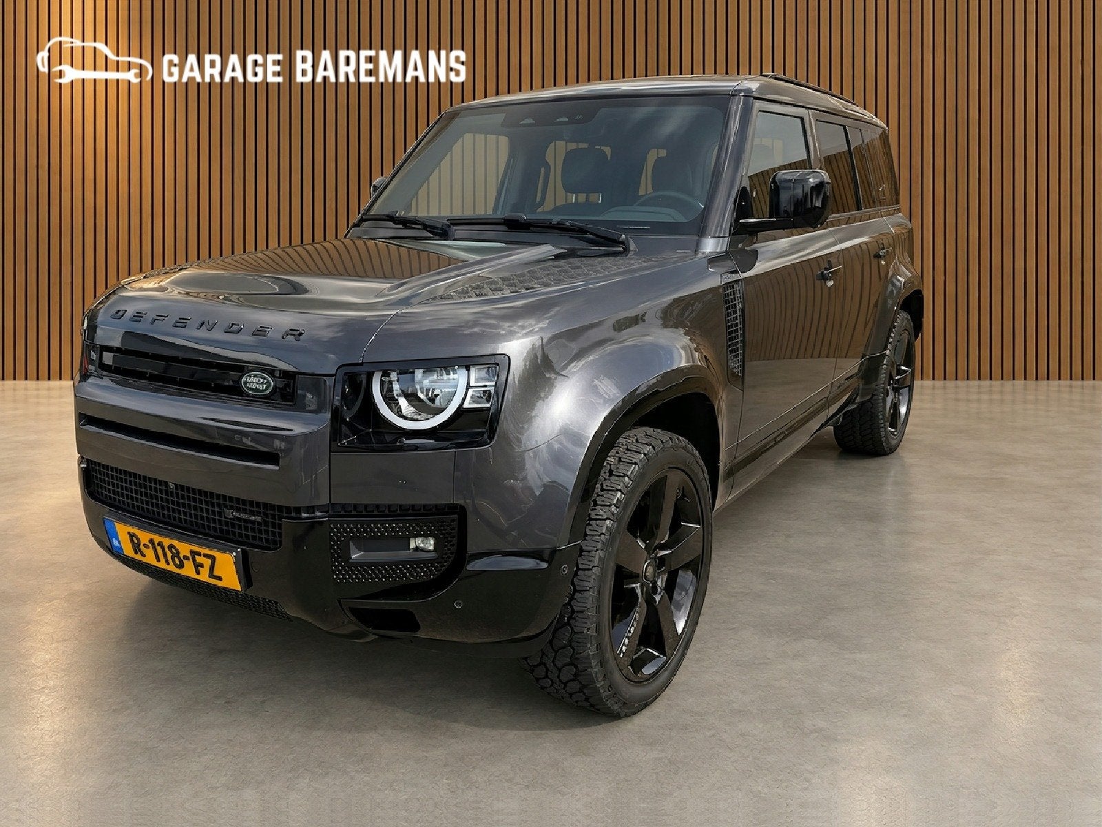 Land Rover Defender 110 2.0 P400e 110 X-Dynamic S LUCHTVERIN, Auto's, Automaat, 53 km, Gebruikt, 4 cilinders