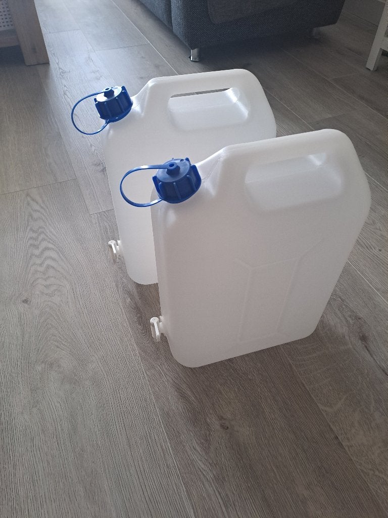 2 nieuwe waterkannen 10 liter, Ophalen, Nieuw