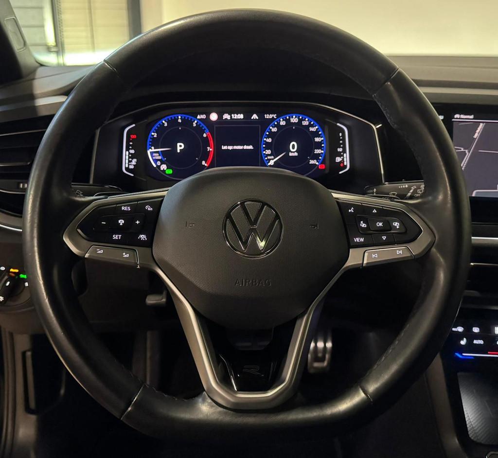 Volkswagen Polo 1.0 TSI R-Line PANO KEYLESS CAM, Auto's, Volkswagen, Gebruikt, Zwart, Bedrijf, Grijs