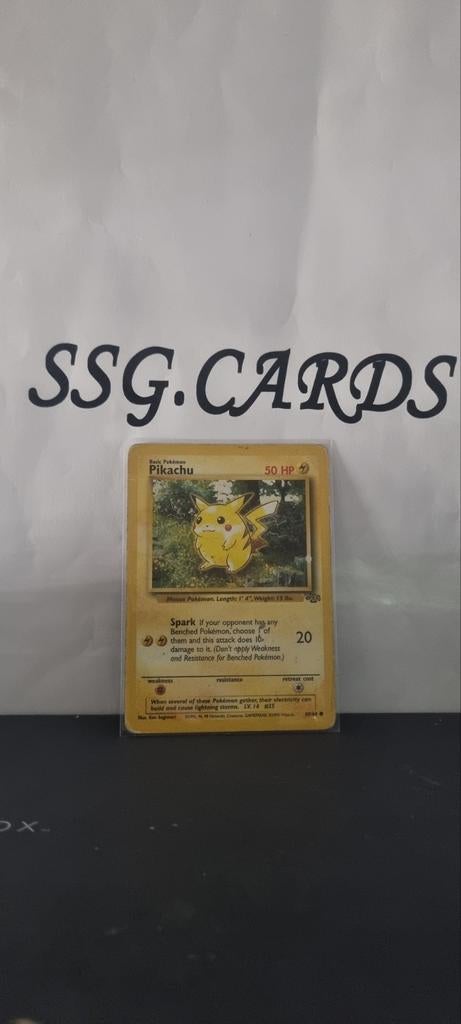 Pikachu 60/64 Jungle Set Pokémon Kaart LP tot NM, Ophalen of Verzenden, Gebruikt, Losse kaart
