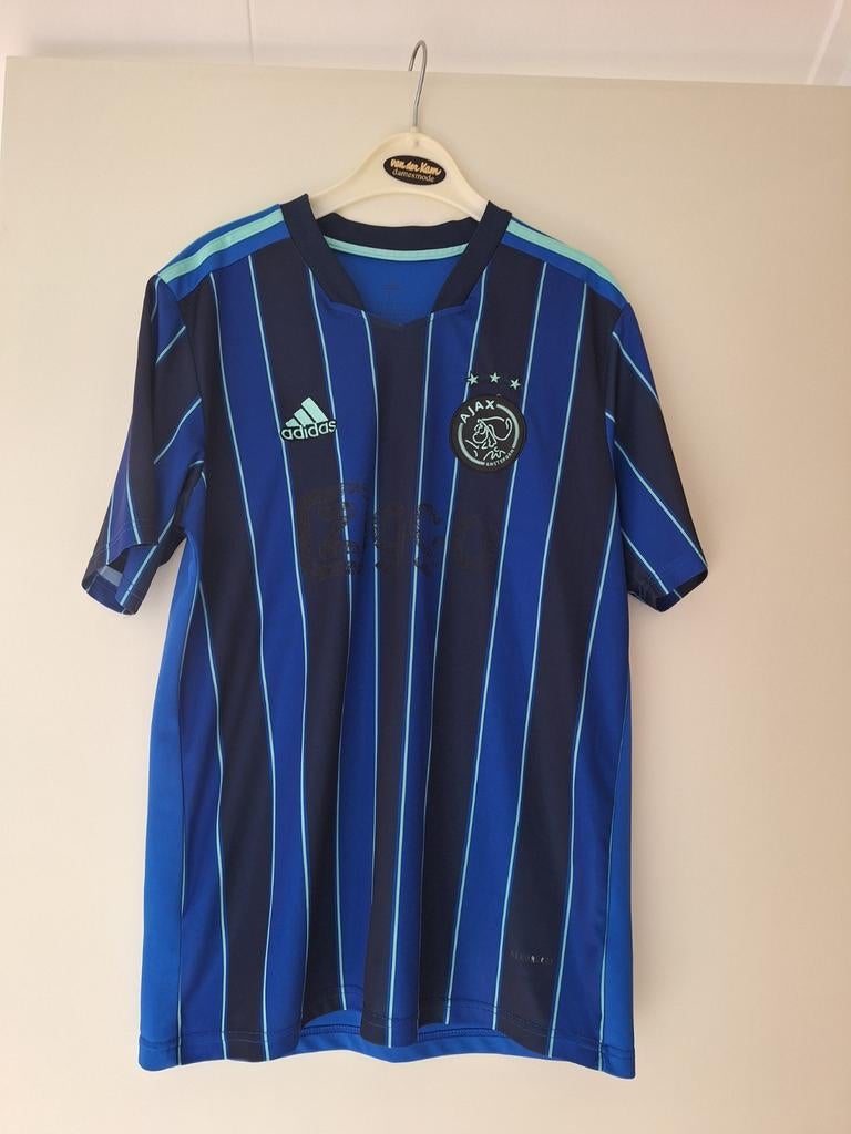 Ajax uitshirt en broekje, maat M., Ophalen of Verzenden