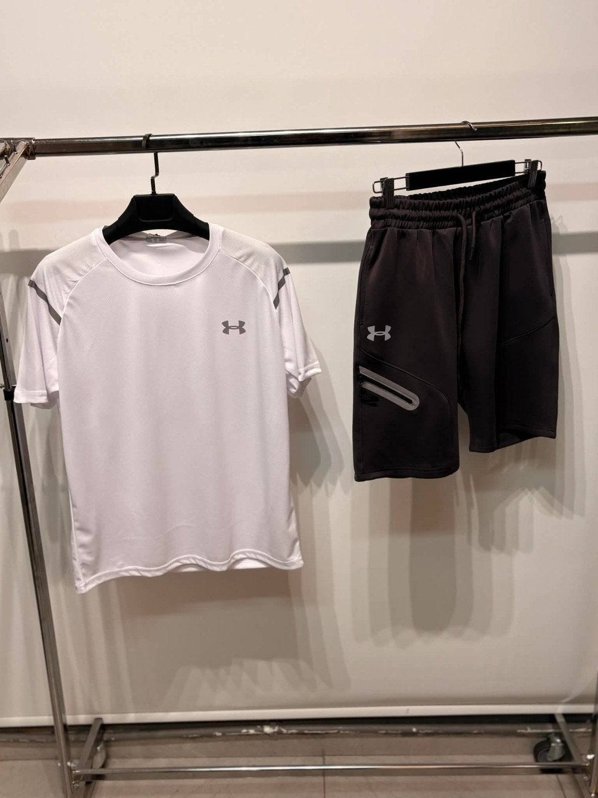 Under Armour Acics Hermes Burberry Loro Piano Ami, Kleding | Heren, Zwart, Nieuw, Overige maten, Ophalen of Verzenden