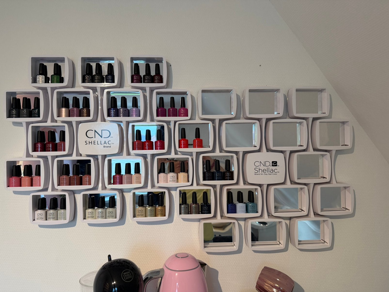 Cnd wand display, Ophalen of Verzenden, Zo goed als nieuw, Zwart, Gehele gezicht