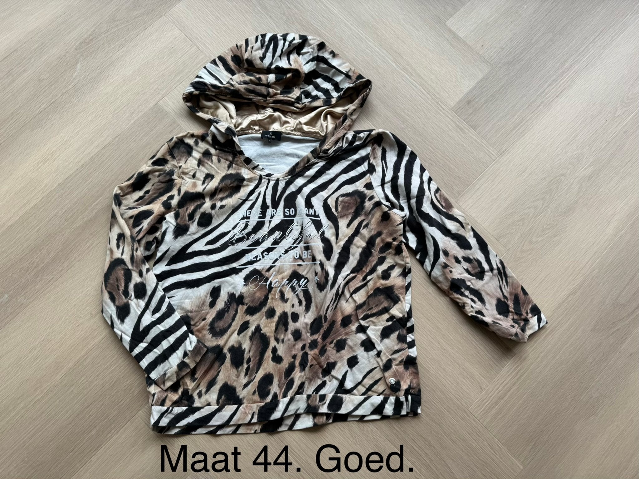 Hoodie met dierenprint - Maat 44, Ophalen of Verzenden, Gedragen, Maat 42/44 (L), Meerkleurig