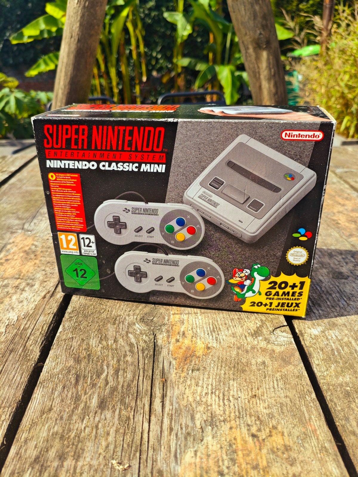 Super Nintendo Classic Mini | SNES Met 21 Games met Doos, Spelcomputers en Games, Ophalen of Verzenden, Zo goed als nieuw, Met 2 controllers