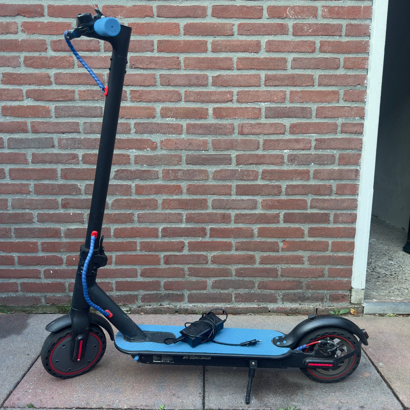 Step, Fietsen en Brommers, Ophalen of Verzenden, Zo goed als nieuw, Elektrische step (E-scooter)