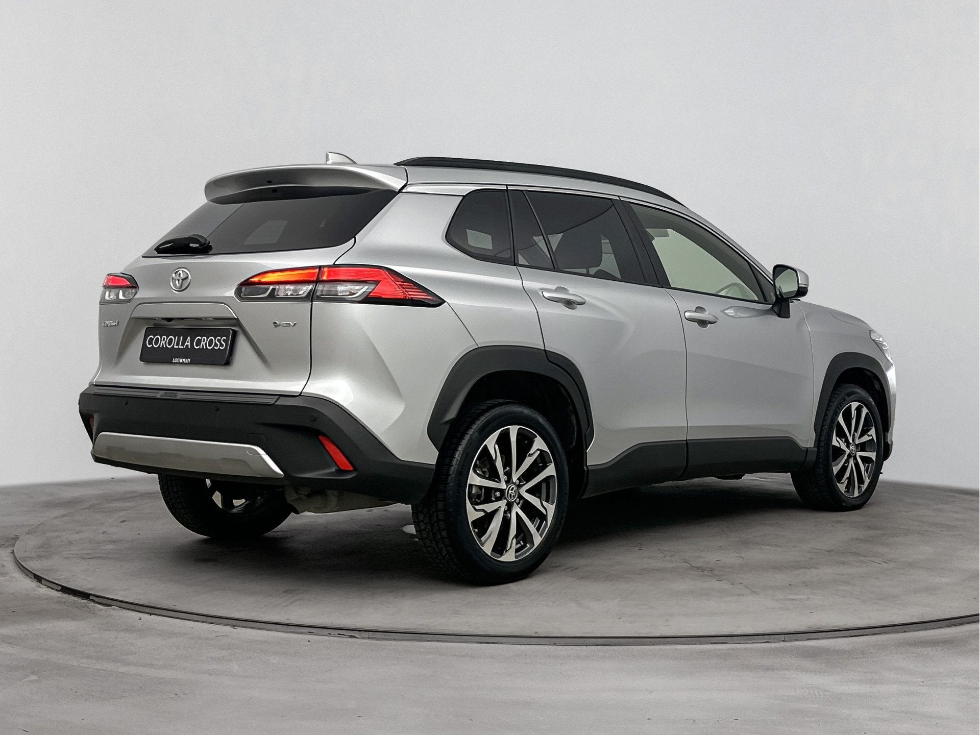 Toyota Corolla Cross Hybrid 140 Dynamic | Voorruit-Stuur-Sto, Auto's, Stof, Gebruikt, 750 kg, 4 cilinders