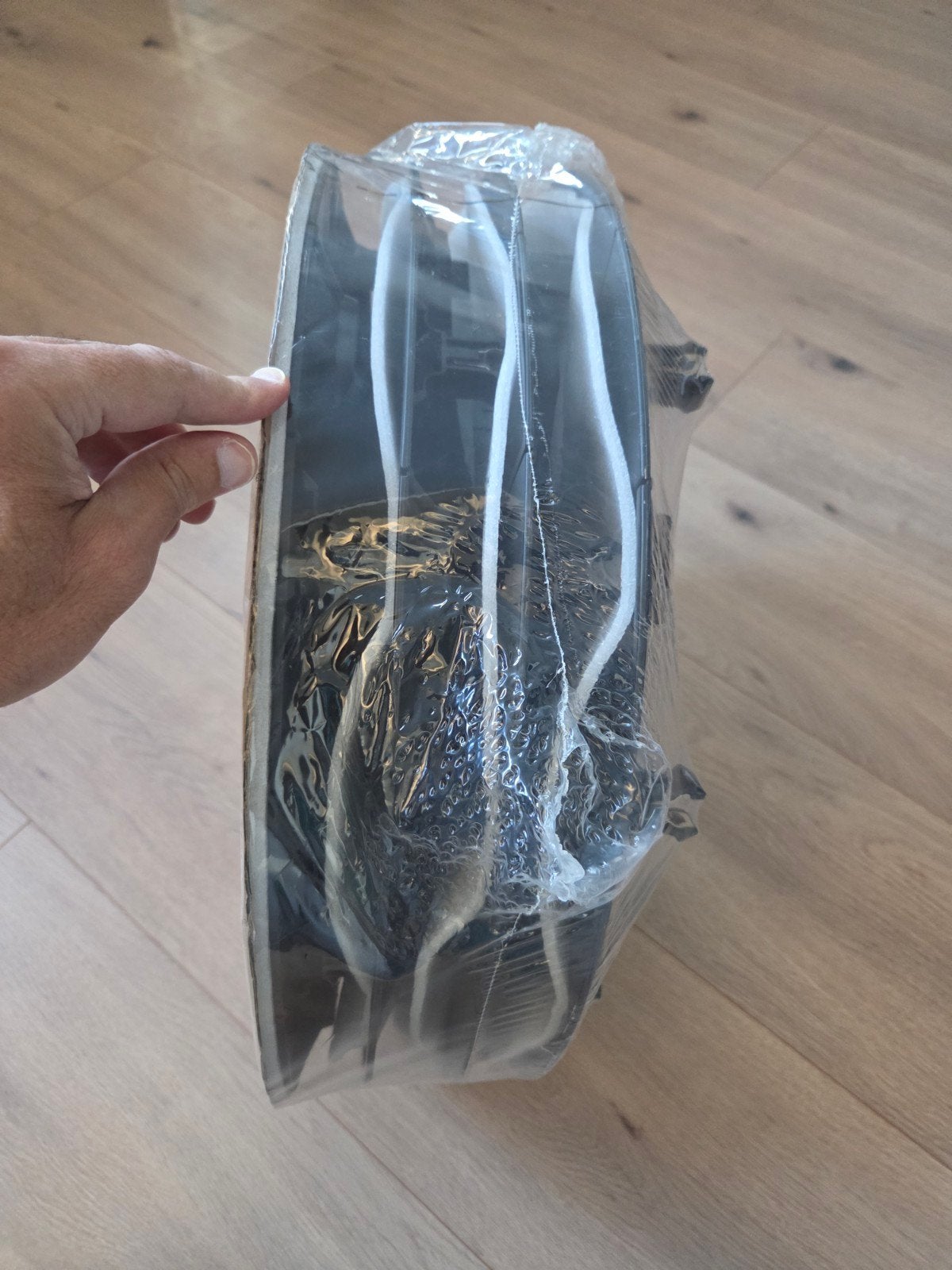 Foto 5 van Nieuw in doos wieldoppen Gemini Dark Tesla Model Y 19 inch